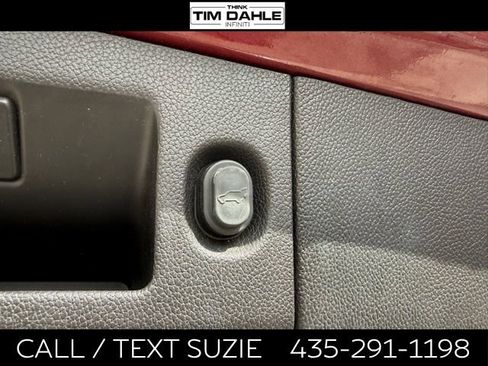 Used 2018 GMC Yukon Denali w/ Denali Ultimate Package image 19