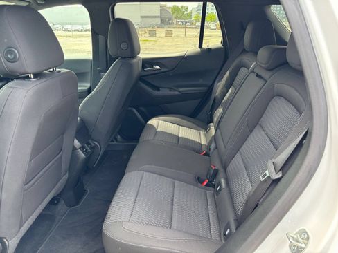 Used 2025 Chevrolet Equinox LT FWD image 24