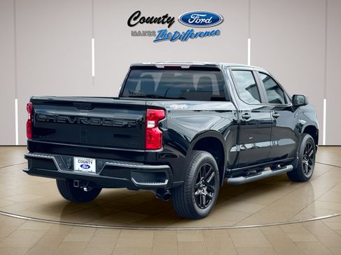 Used 2024 Chevrolet Silverado 1500 Custom w/ Rally Edition AWD/4WD image 7