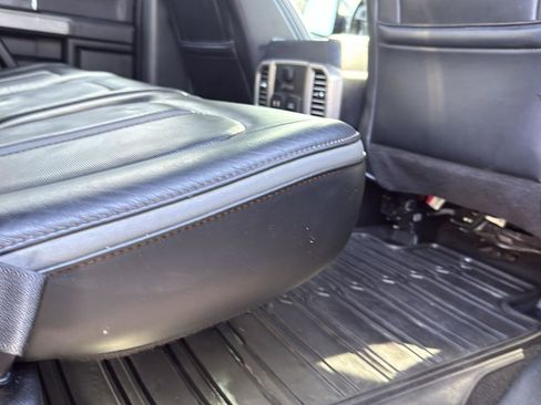 Used 2018 Ford F150 Platinum w/ Equipment Group 701A Luxury image 27