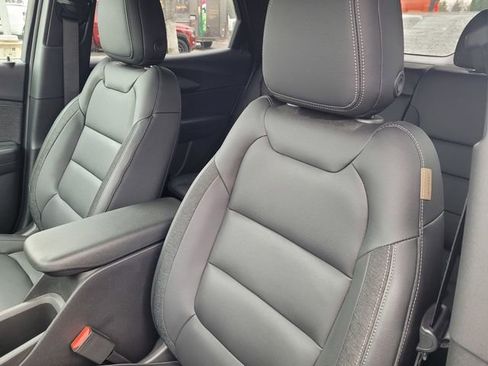 Used 2023 Chevrolet TrailBlazer ACTIV w/ Convenience Package image 12