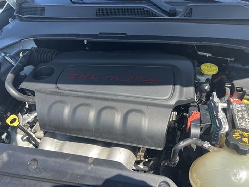 Used 2018 Jeep Compass Trailhawk AWD/4WD image 29