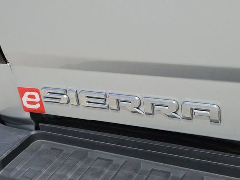 Used 2018 GMC Sierra 3500 Denali w/ Duramax Plus Package AWD/4WD image 46