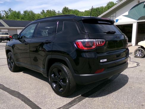 Used 2019 Jeep Compass Latitude AWD/4WD image 7