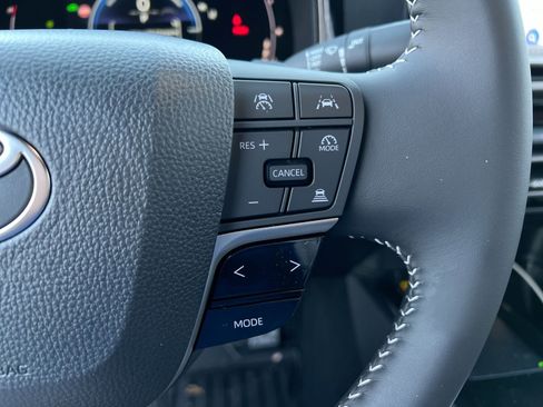 New 2026 Toyota Camry SE image 31