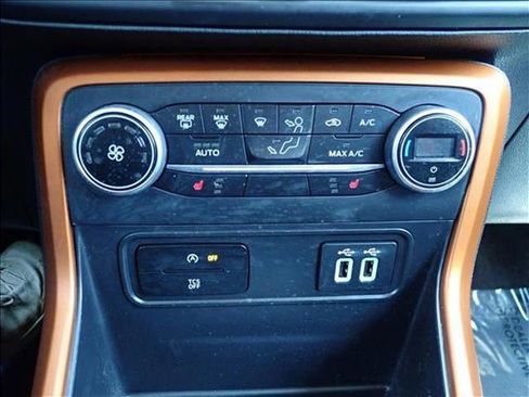 Used 2018 Ford EcoSport SES AWD/4WD image 19