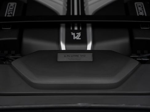 Used 2024 Rolls-Royce Cullinan w/ Cullinan Package AWD/4WD image 81