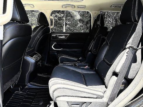 New 2026 INFINITI QX80 Luxe RWD image 19