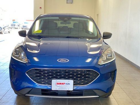 Used 2022 Ford Escape SE w/ Convenience Package AWD/4WD image 3