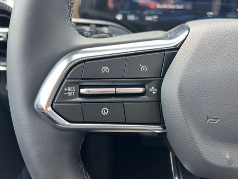 New 2026 Chevrolet Equinox ACTIV w/ Convenience Package III AWD/4WD image 16