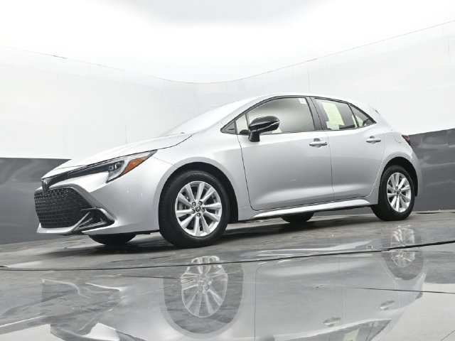 Used 2026 Toyota Corolla SE FWD image 25