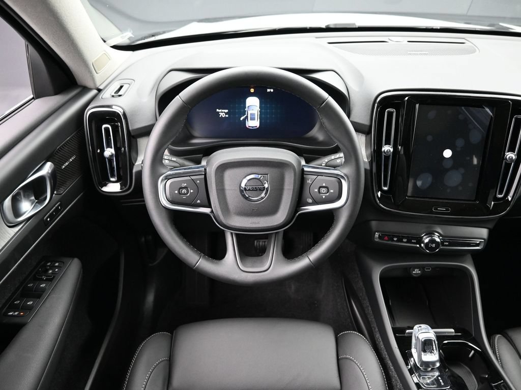 Used 2025 Volvo XC40 B5 Ultra w/ Climate Package AWD/4WD image 21