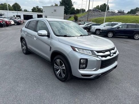 Used 2022 Mitsubishi Outlander Sport SE AWD/4WD image 2