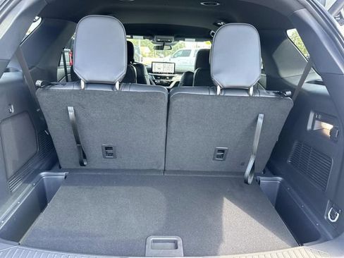 New 2025 Ford Explorer ST-Line image 12