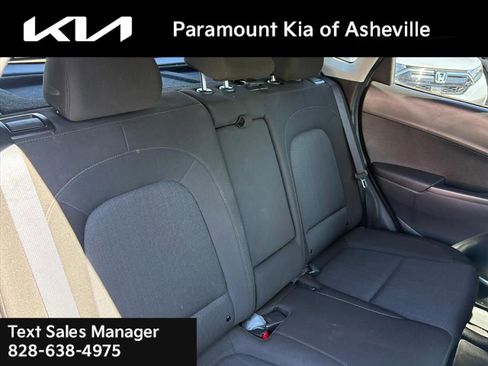 Used 2022 Hyundai Kona SEL image 20
