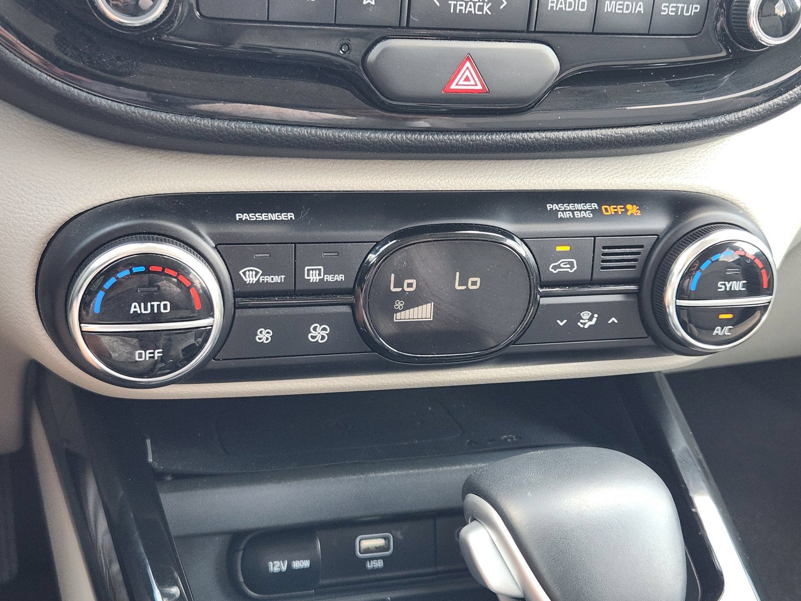 Used 2025 Kia Soul EX FWD image 19