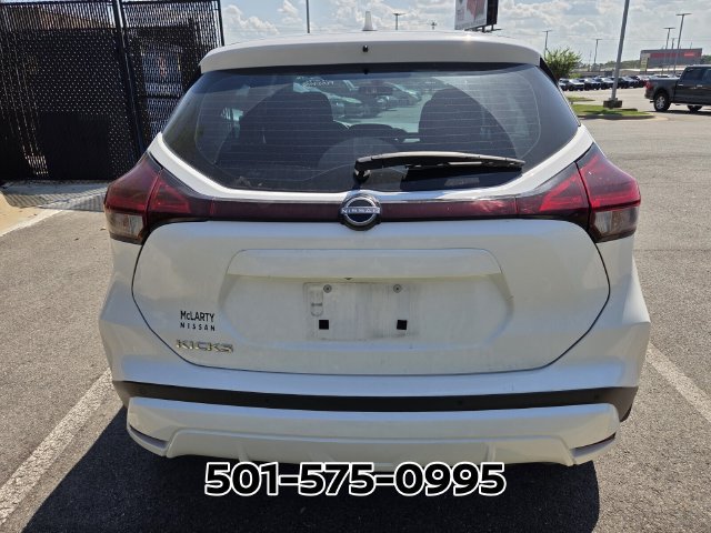 Used 2023 Nissan Kicks S FWD image 4