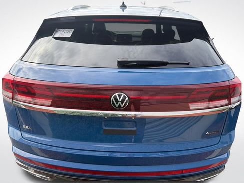 Used 2026 Volkswagen Atlas Cross Sport SEL Premium R-Line AWD/4WD image 6