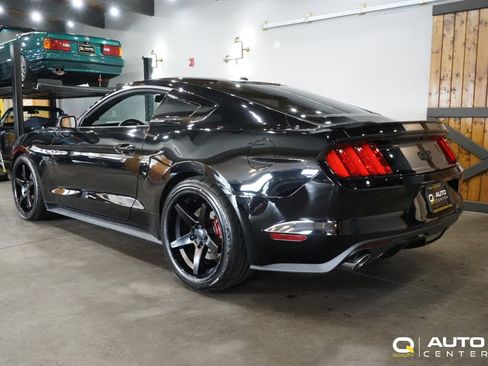 Used 2017 Ford Mustang GT Premium w/ Equipment Group 401A image 6