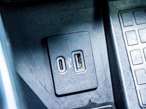 Used 2022 Ford F150 Platinum w/ Equipment Group 701A High image 18