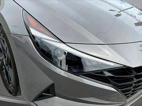Used 2022 Hyundai Elantra SEL w/ Cargo Package FWD image 32