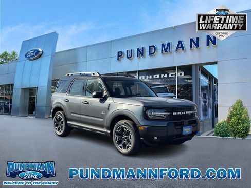 New 2025 Ford Bronco Sport Outer Banks image 1