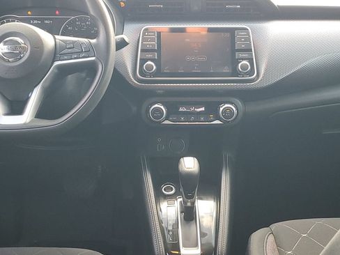 Used 2020 Nissan Kicks SV FWD image 15