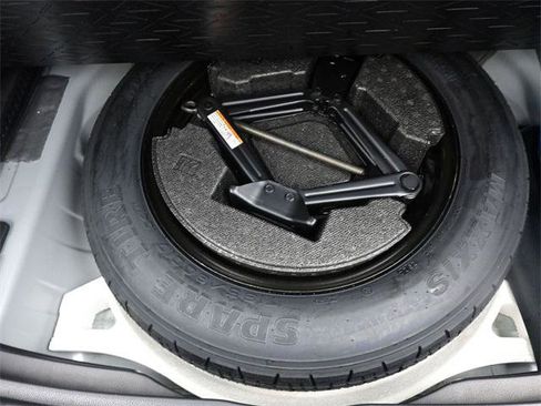 Certified 2025 Toyota RAV4 LE image 29