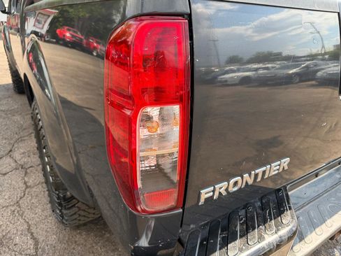Used 2012 Nissan Frontier SV RWD image 13
