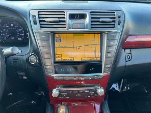 Used 2011 Lexus LS 460 AWD w/ Luxury Value Edition image 33