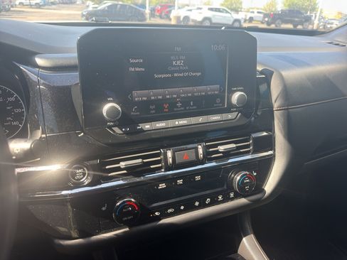 Used 2024 Nissan Pathfinder Rock Creek AWD/4WD image 23