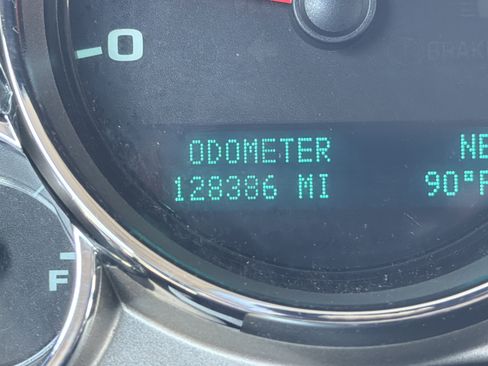 Used 2011 Chevrolet Silverado 1500 LT w/ All-Star Edition AWD/4WD image 23