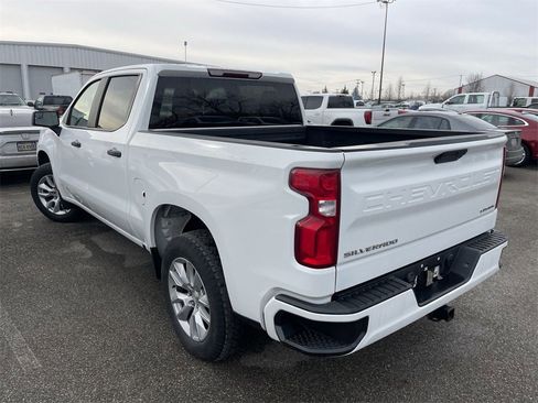 Used 2020 Chevrolet Silverado 1500 Custom w/ Custom Value Package image 7