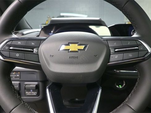 New 2026 Chevrolet Suburban Premier image 23