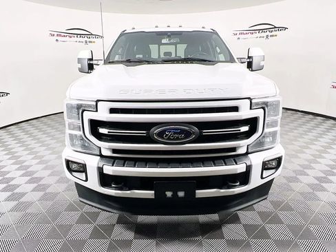 Used 2022 Ford F250 Lariat w/ Lariat Ultimate Package AWD/4WD image 3