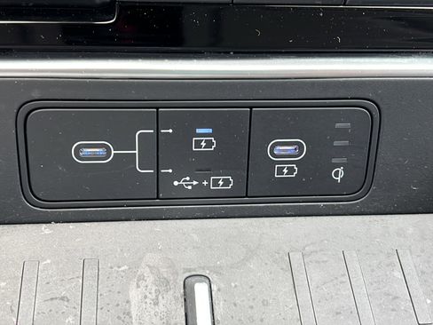 Certified 2025 Hyundai Santa Fe SEL FWD image 24
