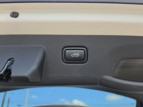 Used 2026 Kia Sportage EX FWD image 7