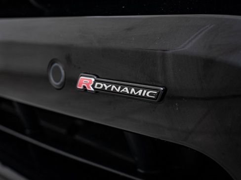 Used 2023 Land Rover Discovery S R-Dynamic image 17