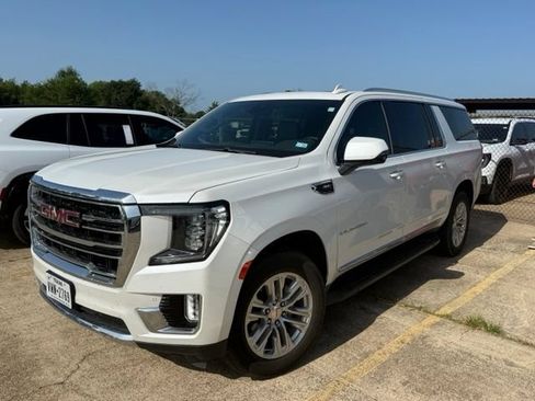 Used 2024 GMC Yukon XL SLT w/ SLT Luxury Package RWD image 15