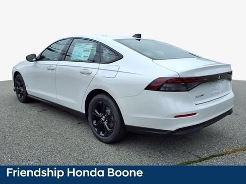 Used 2025 Honda Accord SE image 2