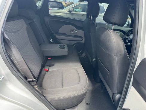 Used 2018 Kia Soul + FWD image 16