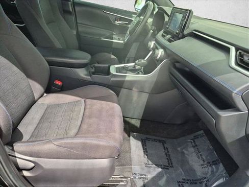 Used 2022 Toyota RAV4 SE AWD/4WD image 20