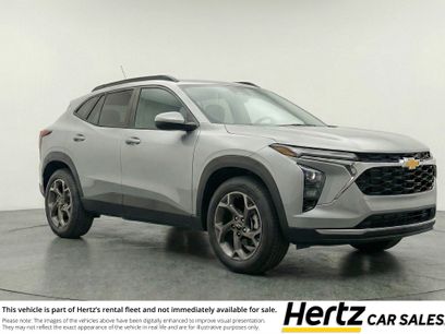 Used 2025 Chevrolet Trax LT