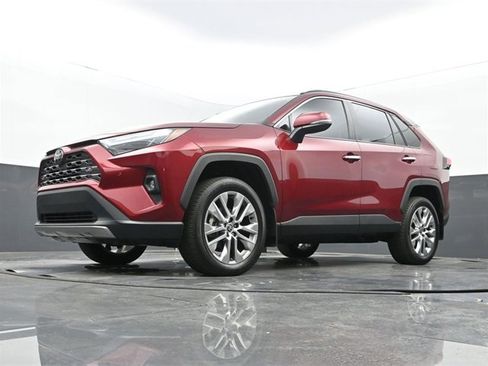 Used 2024 Toyota RAV4 Limited image 12