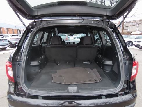 Certified 2022 Honda Pilot Sport image 9