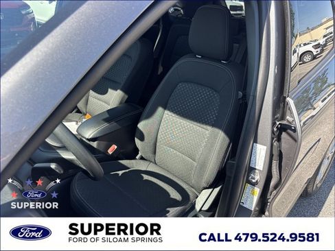 Used 2025 Ford Escape Active w/ Tech Pack #1 FWD image 17