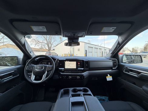 New 2026 GMC Sierra 1500 SLE image 25