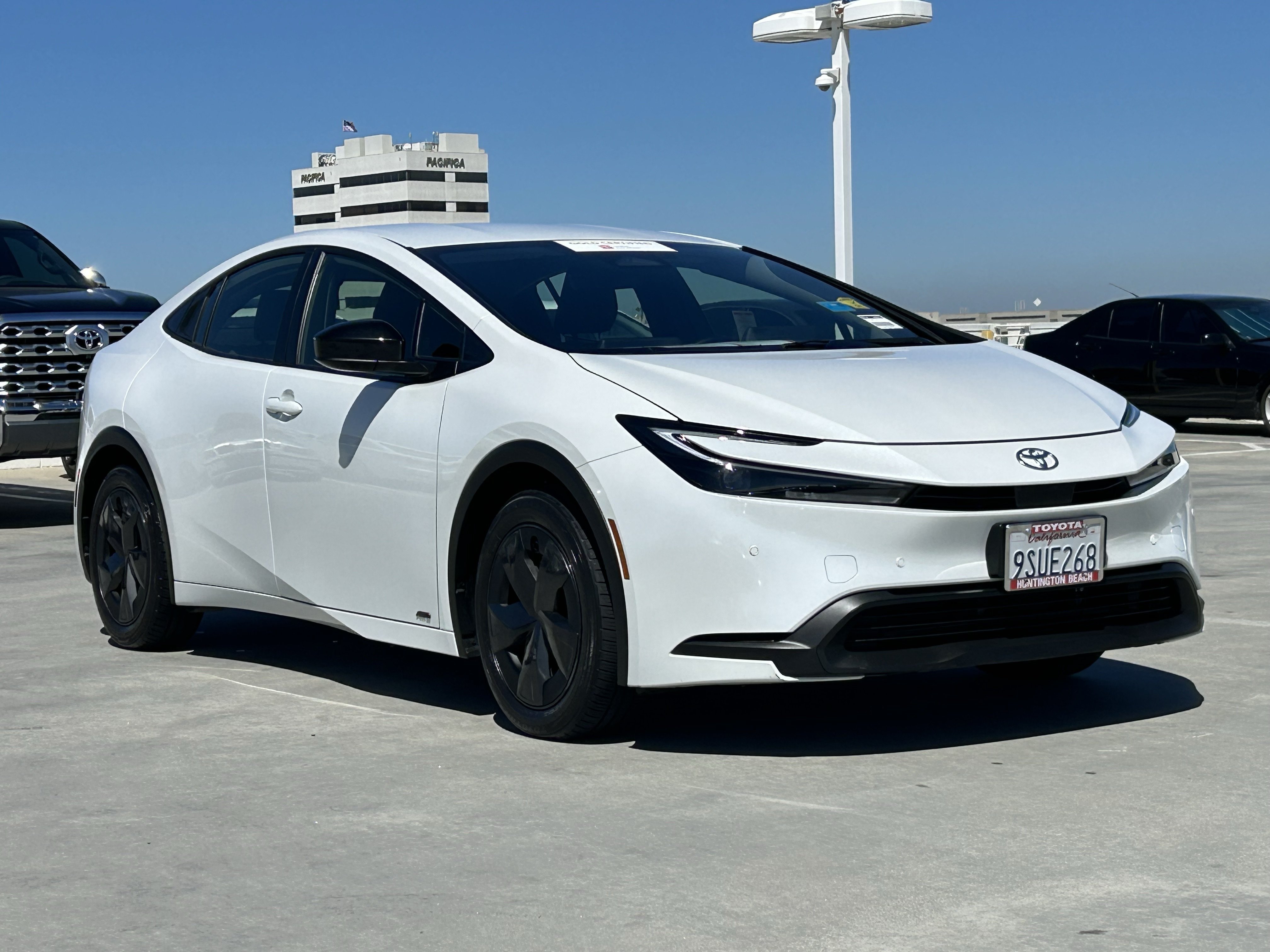 Certified 2025 Toyota Prius LE AWD/4WD image 2