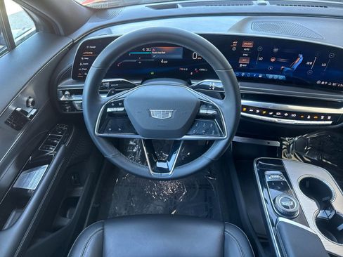 Used 2024 Cadillac Lyriq Tech image 13