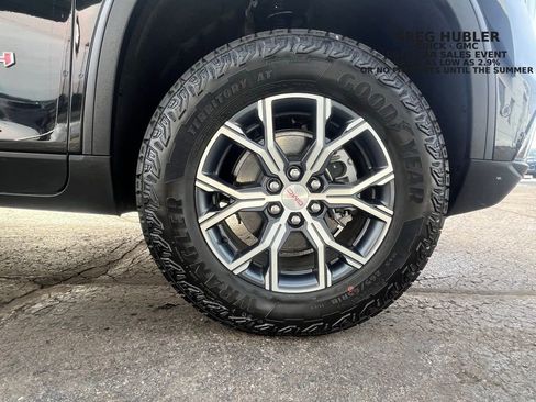 Used 2026 GMC Acadia AT4 w/ Super Cruise Package image 15